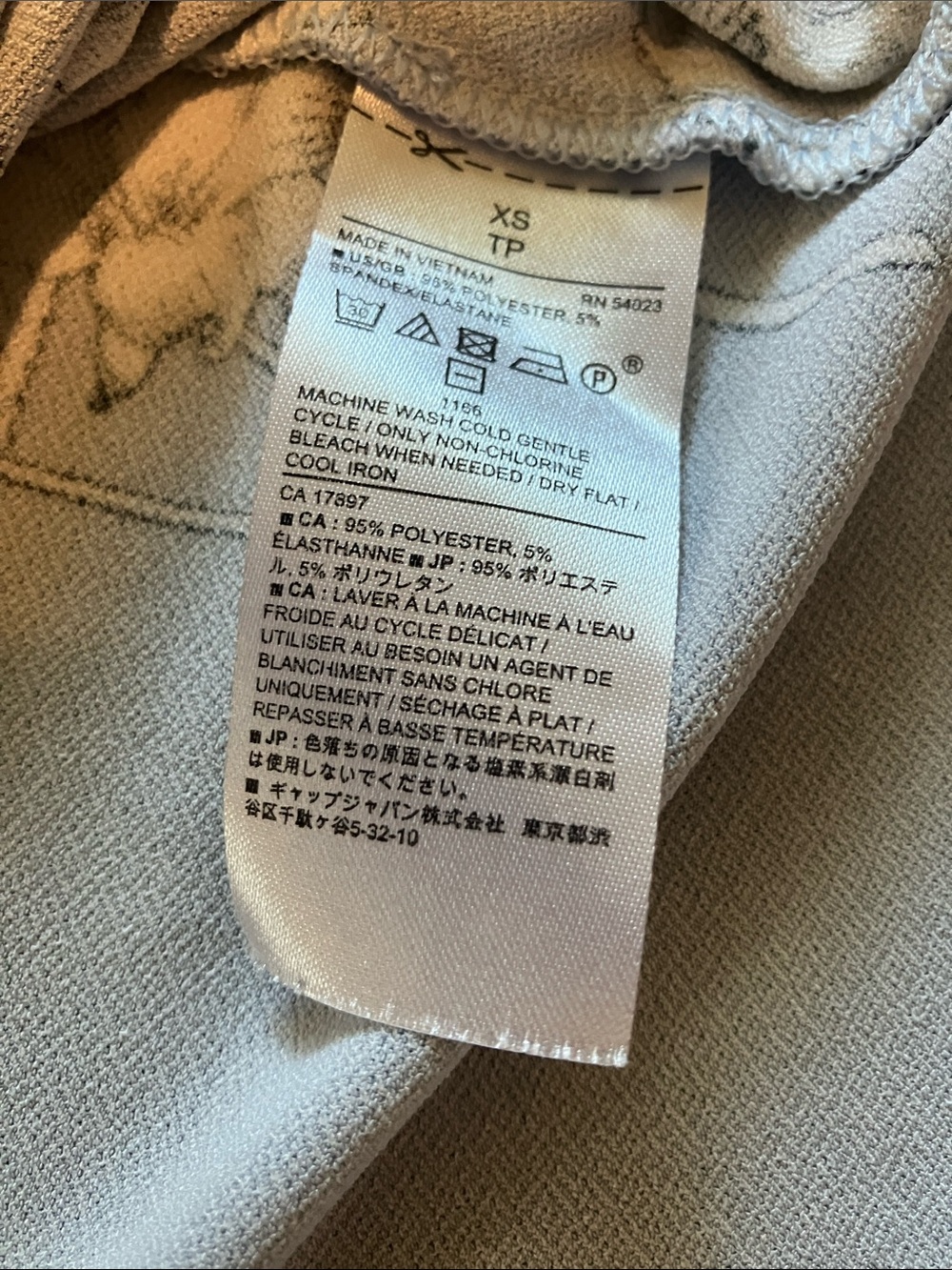 Banana Republic Light Blue Floral V-Neck Blouse - Picture 5 of 7